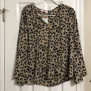 Buddy Love Taupe Troy Top. Never been worn